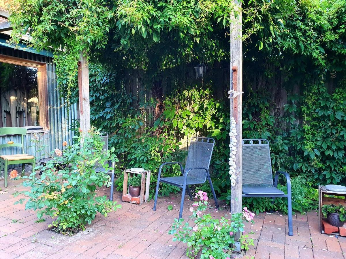 Schmiede1860 Bed & Breakfast Gross Dratow Exterior photo